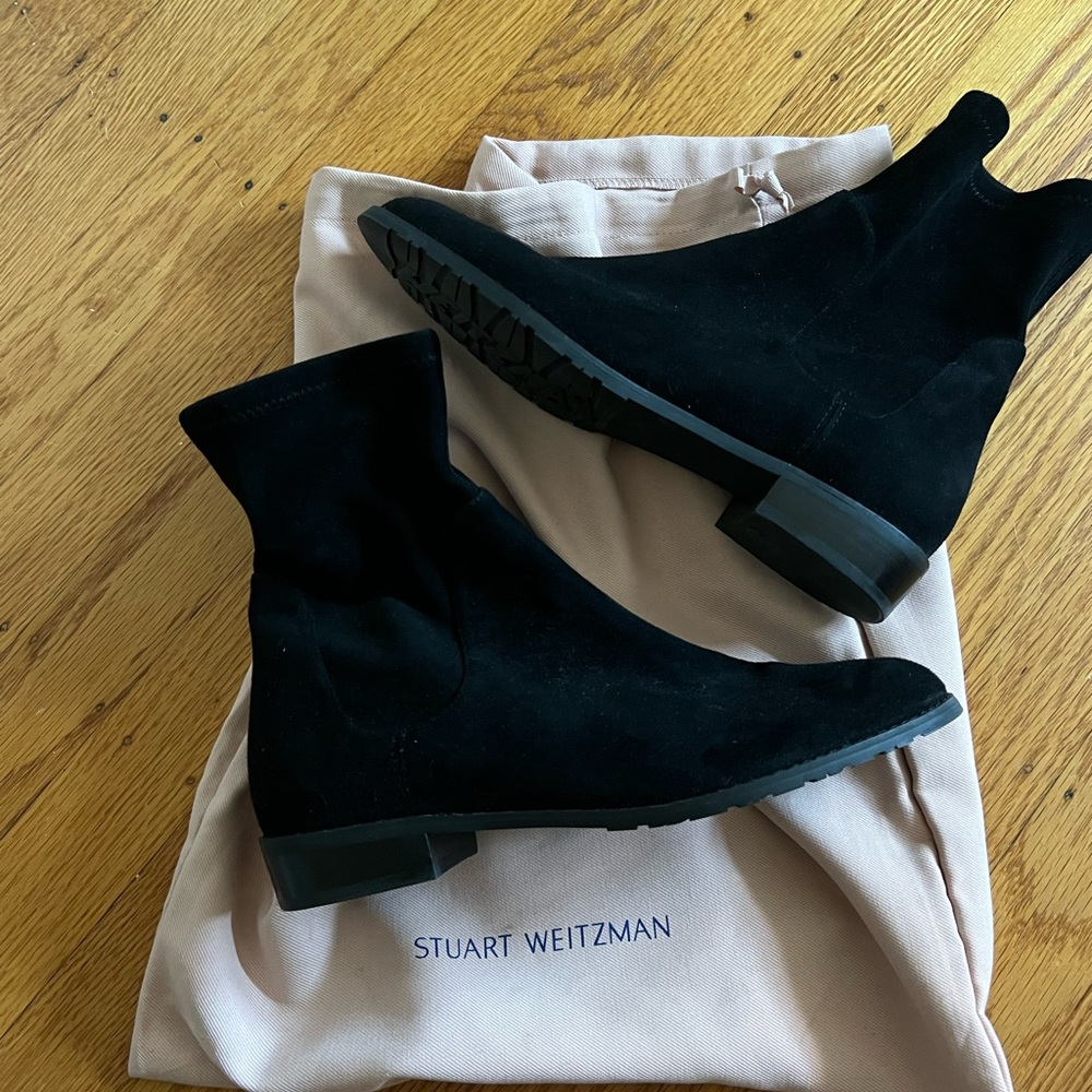 Stuart Weitzman Lilene black suede ankle boot
